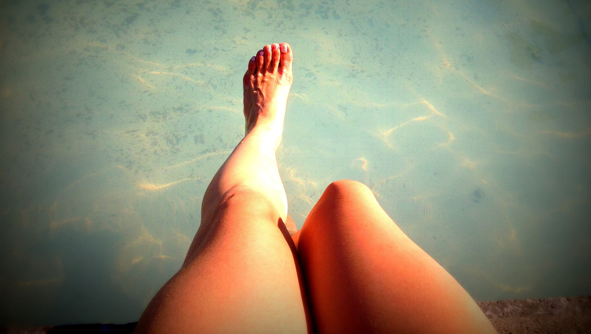 Picture of bare legs and feet